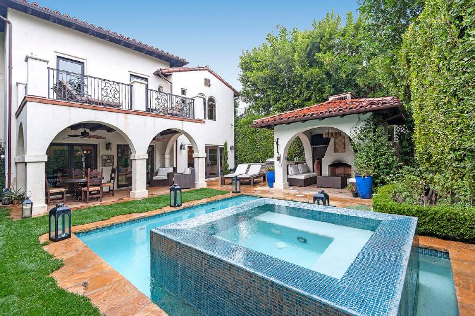 ptrREhotproperty4021515