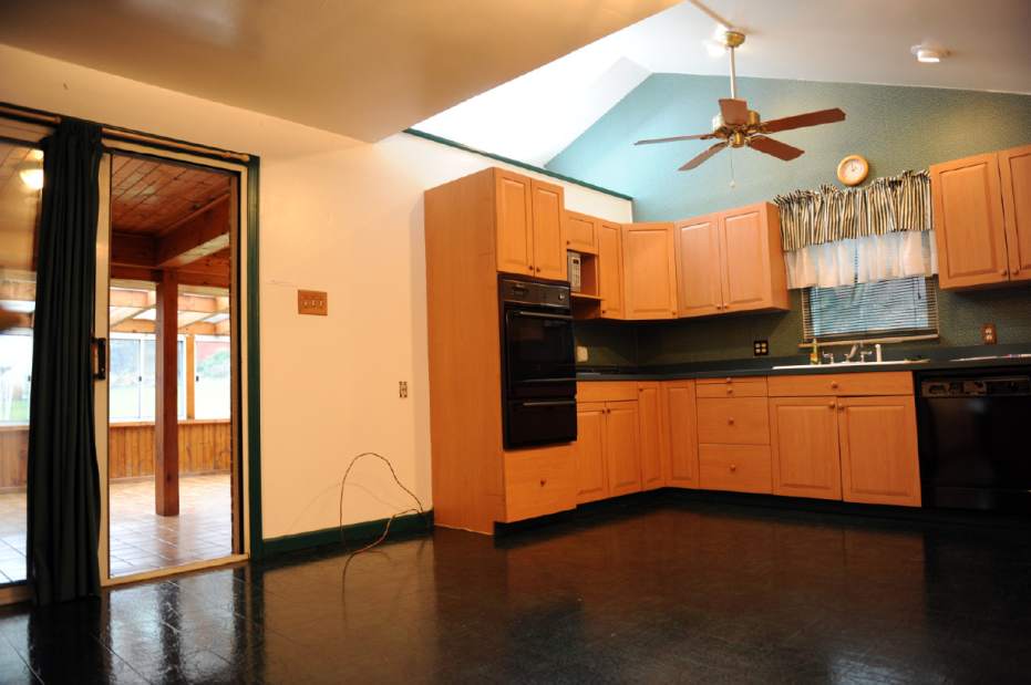 Slide 
													
													3