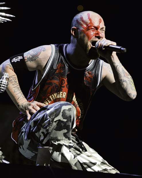 ptrShinedown09051016