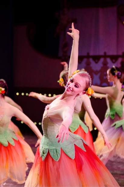 ptrTKFNballet122613