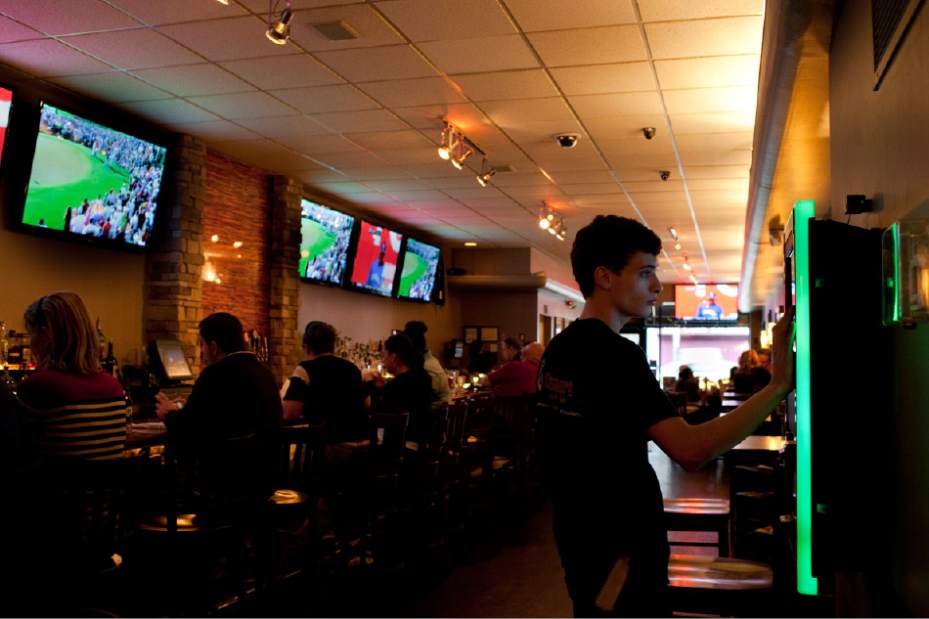 ptrTKsnacksredbeards2041714