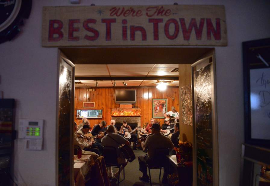 ptrlivbluegrass7112314