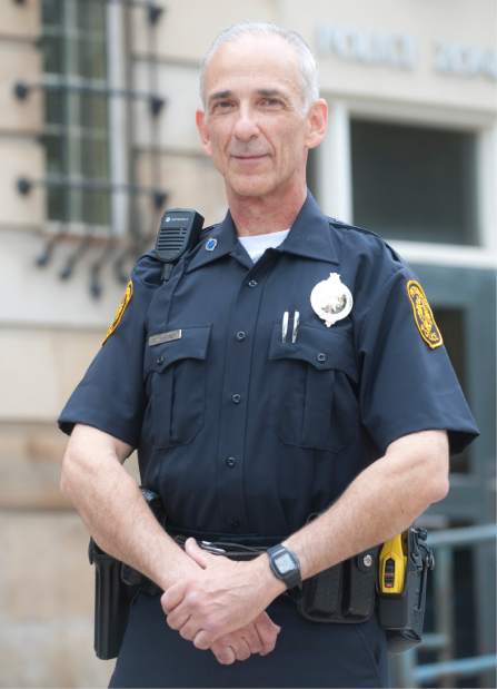 ptrlivcopwriter01071415