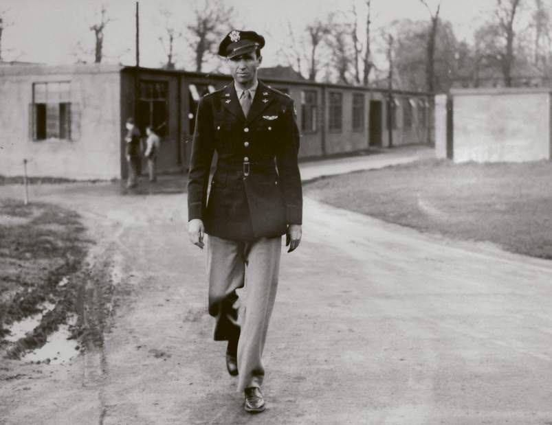 ptrlivjimmystewarttibenham111216