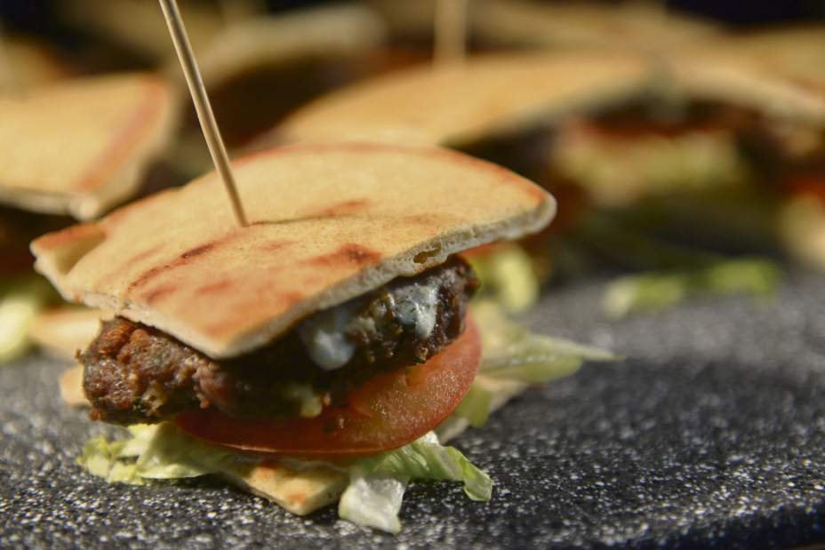 ptrlivpncfood8040216