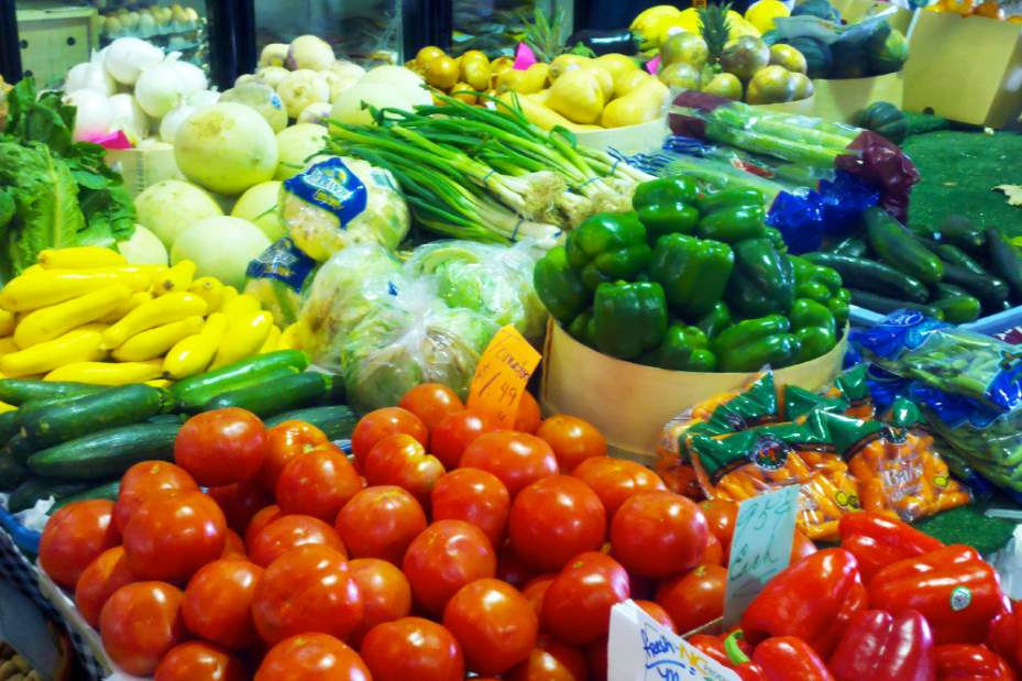ptrlivroadtripNCFarmersMarket081212
