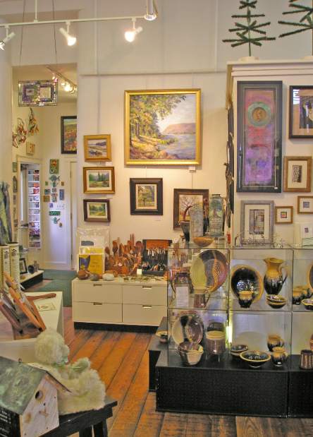 ptrlivrtVillageArtisans042714