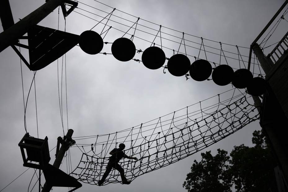 ptrloburncamp5061015