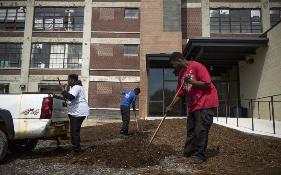 ptrmanufacture01042817