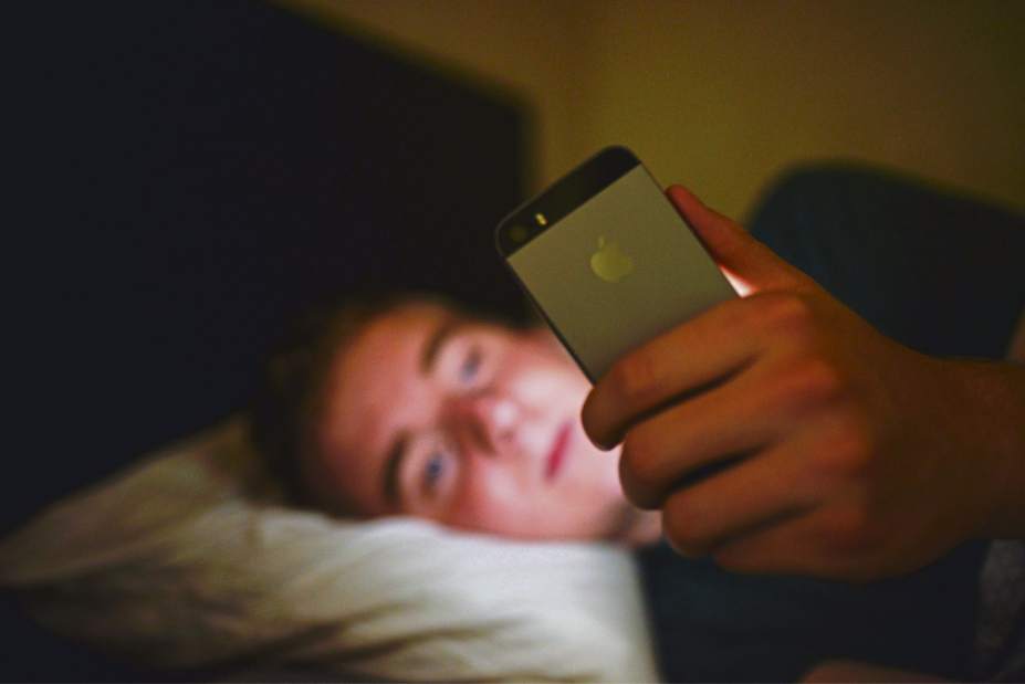 ptrmomentiphone03063017