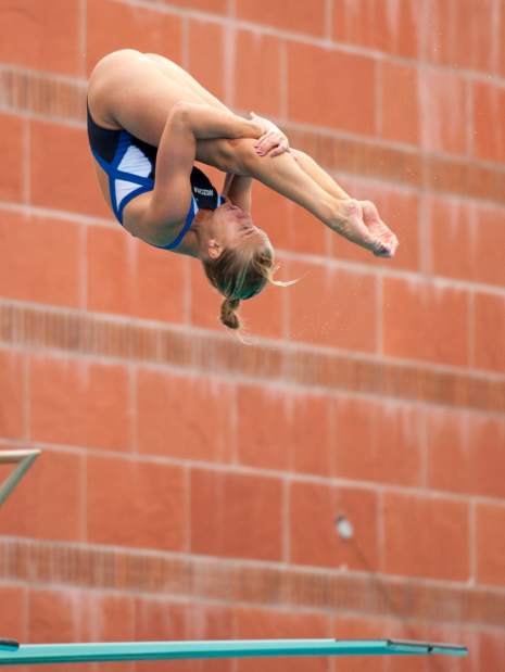 ptrpickenszona4051715