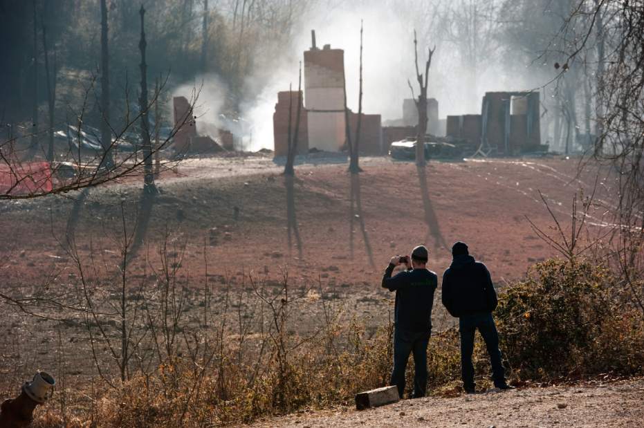 Slide 
													
													1