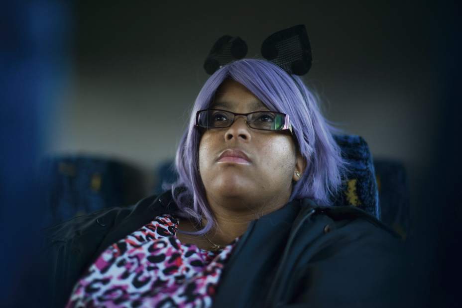 ptrprisonbus08111316