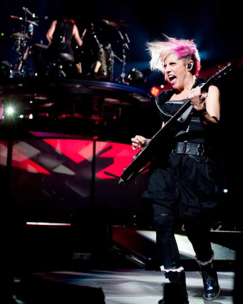 ptrwinterjam20020115