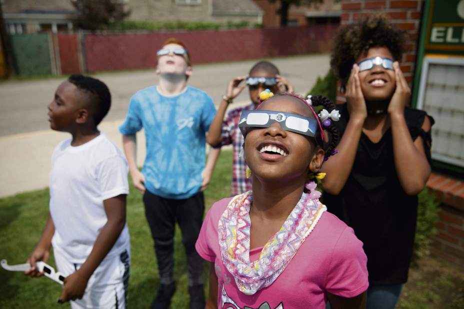 Slide 
													
													3