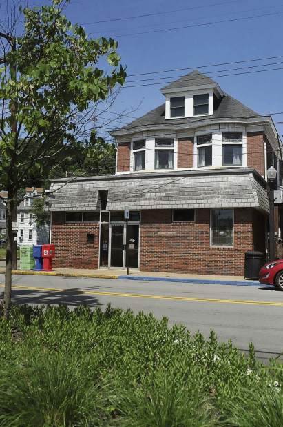 Slide 
													
													4