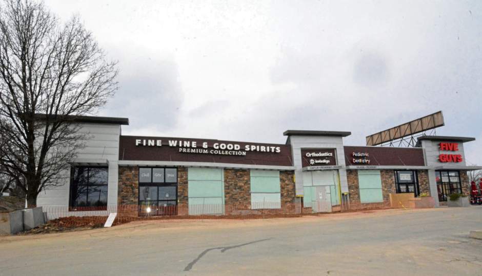 telostoresinking7031518