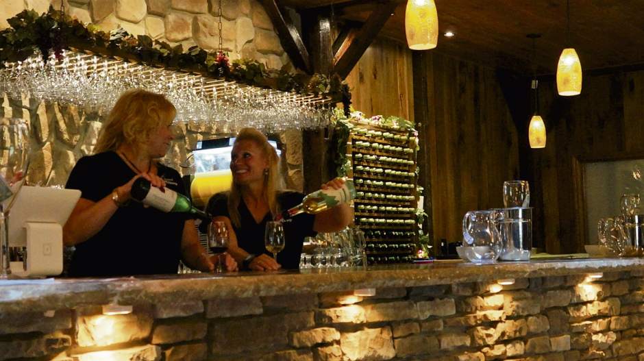 vndLIVedgewinery4080816