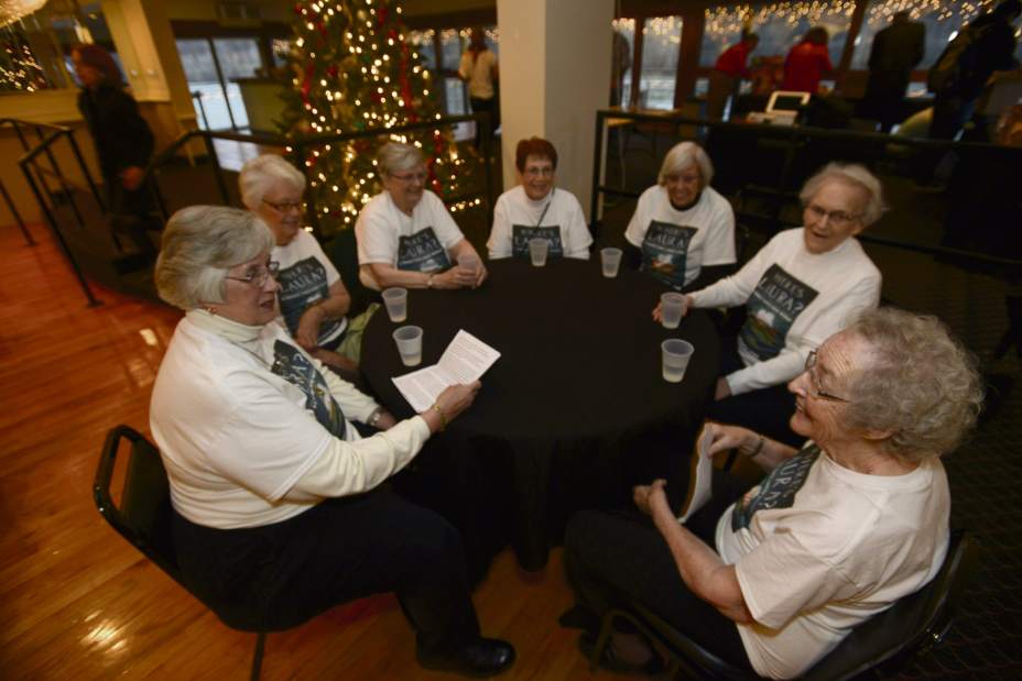 vndLIVtableladies01121916