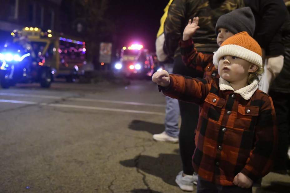 vndlovandyparade1125172