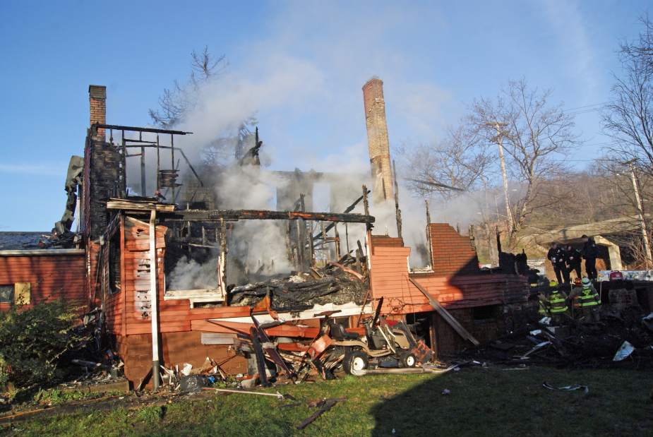 vndspringtwpfire01041017