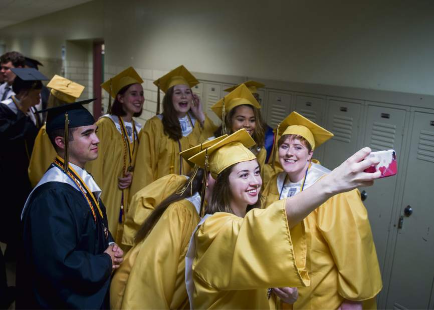 vndvalleygrad03060118