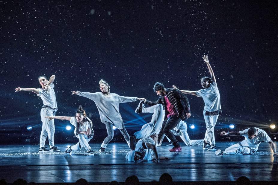 490594gtrtkhiphopnut120618