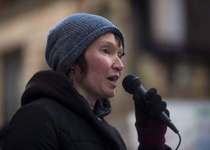 518792ptrTransit03120818