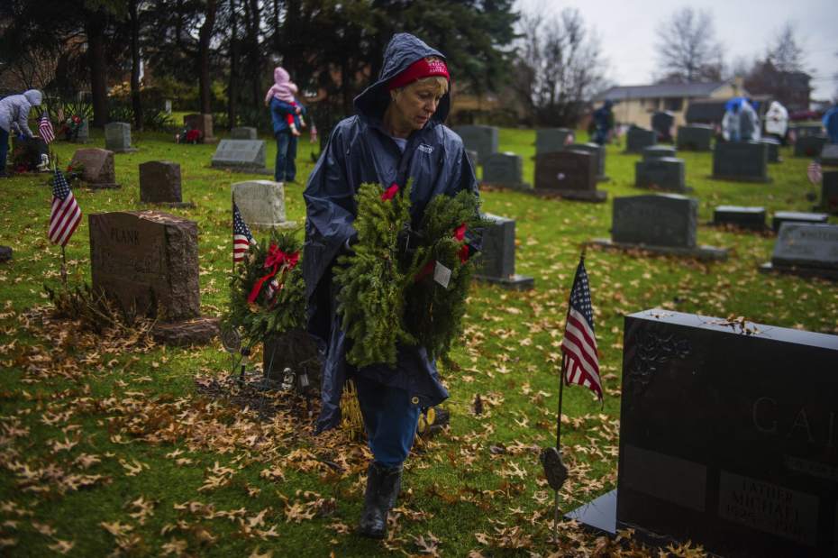 542170GTRLOwreaths4121618 542170GTRLOwreaths4121618