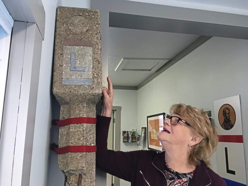 556846gtrLincolnMarkers1122618