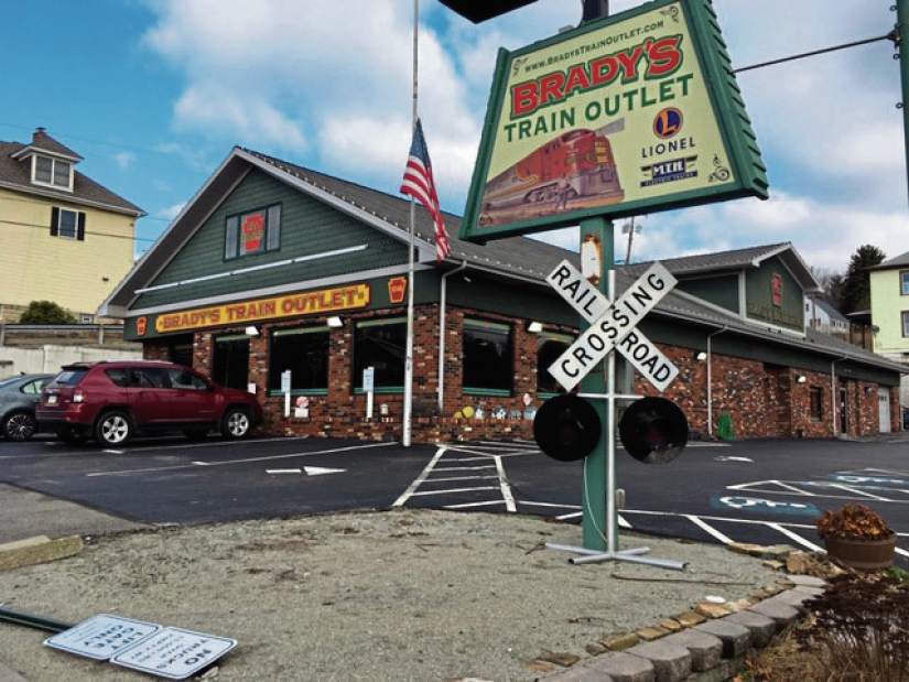 560625BradysTrainOutlet