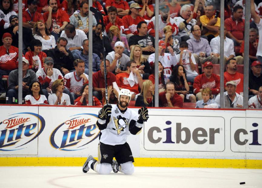 Talbot's two claim Cup for Pittsburgh