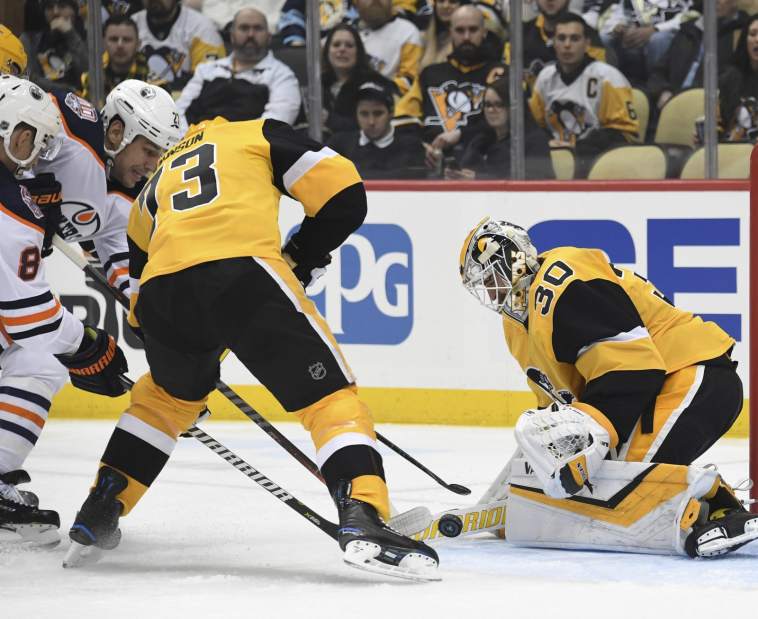 Pucks hitting the net, but not getting past Penguins’ Matt Murray