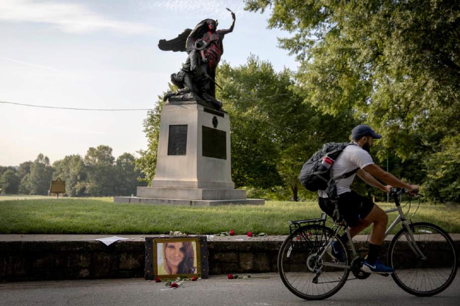 ConfederateMonumentProtest70831jpg88202jpg