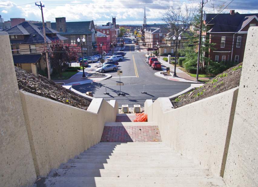 INStepsArch2111713jpg INStepsArch2111713jpg