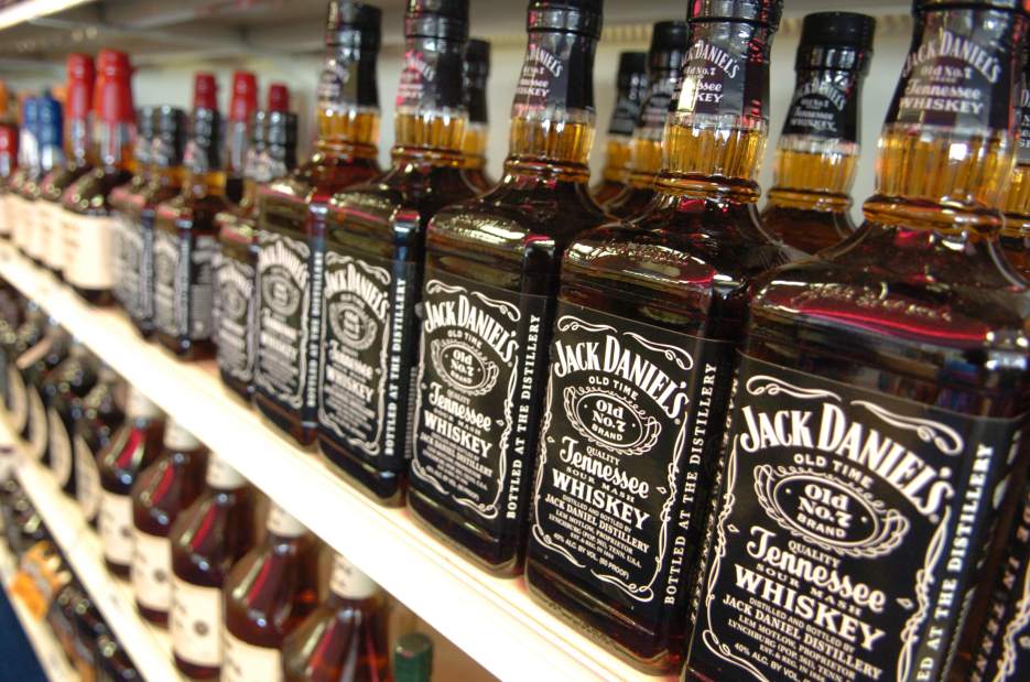 MHMLIQUOR3111jpg MHMLIQUOR3111jpg