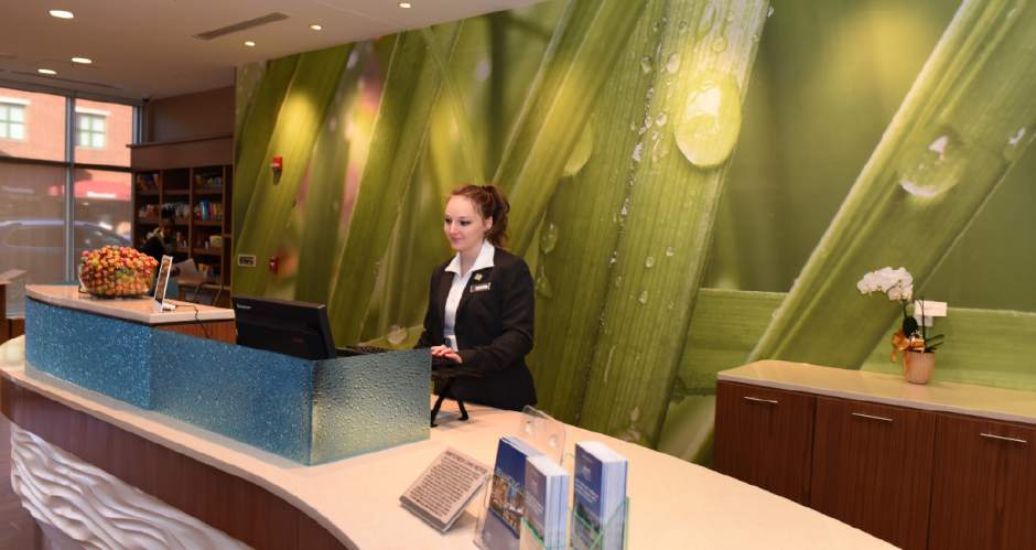 PTRLEBOHOTEL03010115jpg