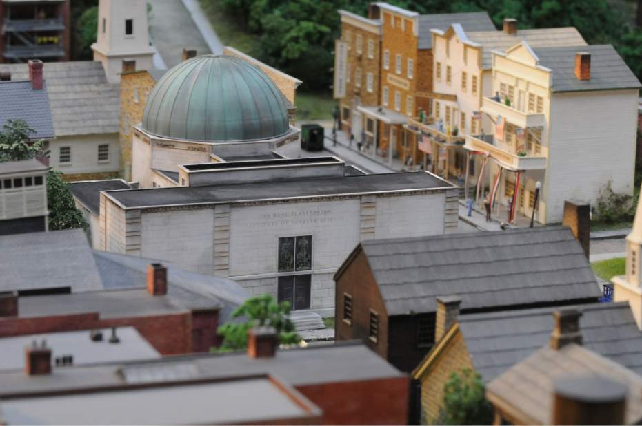 PTRLIVCSCTRAINS1112114jpg