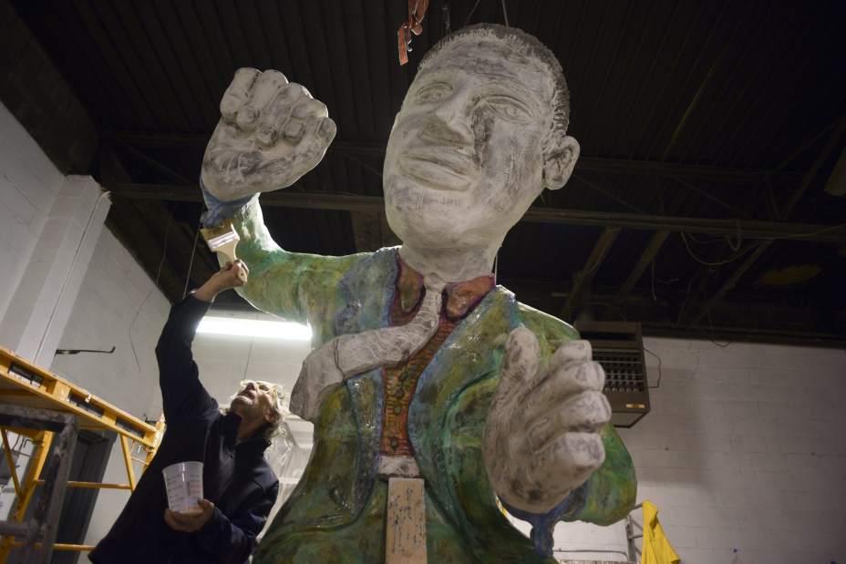 PTRLIVSCULPTURES02011316jpg