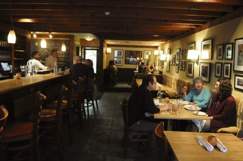 PTRTKDINING4122415jpg