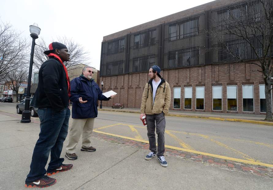 Slide 
													
													1