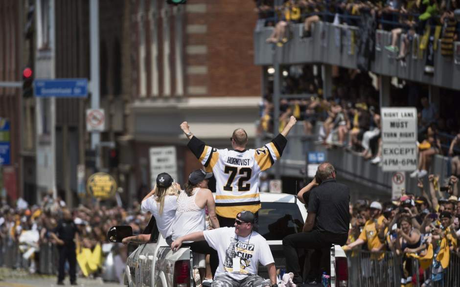 gtrpensparade111061517jpg