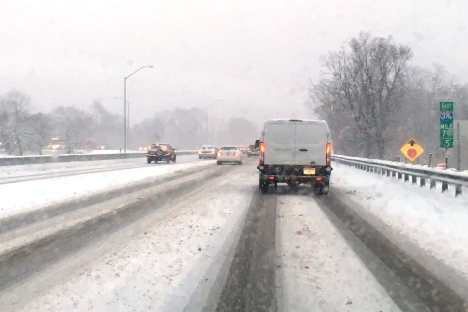 snowmartines2032118jpg