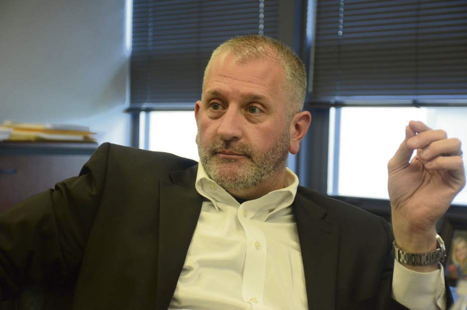 teshorttakesover4070716jpg