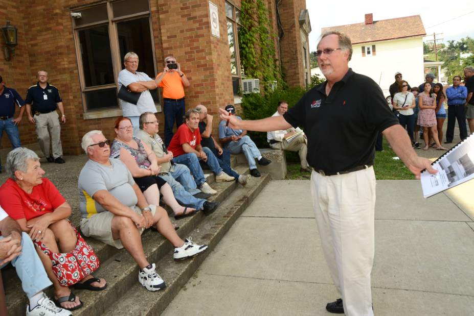 vidonoraauction1082014jpg