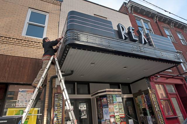 Slide 
													
													1