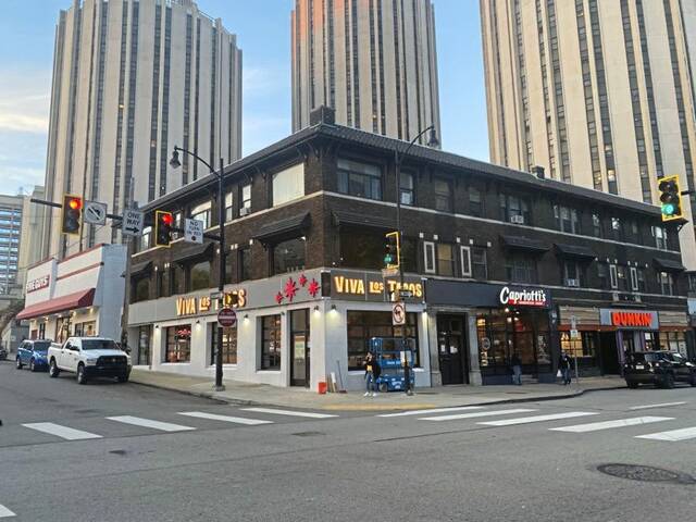 Sub shop opens in site of ‘The O’ in Oakland, tacos to come soon